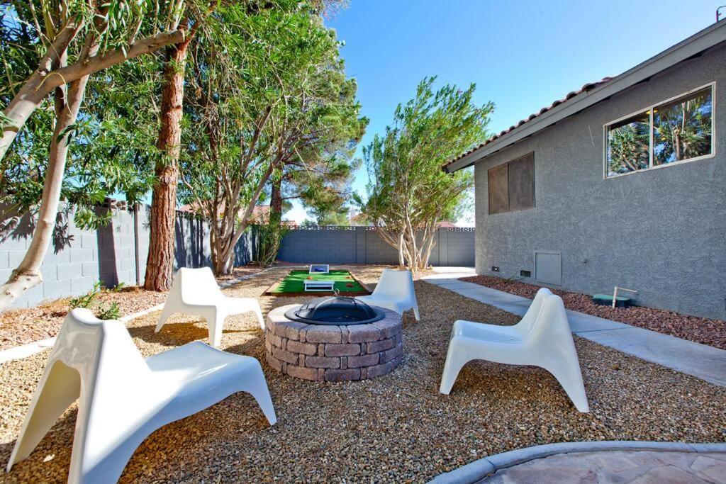 Bright, Modern 4Br With Beautiful Backyard & Pool! Villa Las Vegas Bagian luar foto